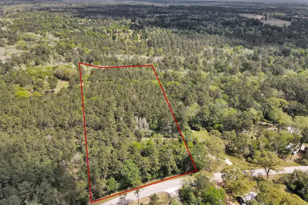 14869 County Line Road, Willis, TX 77378