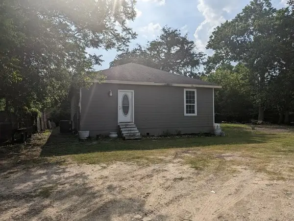 7715 W Hardy Road, Houston, TX 77022