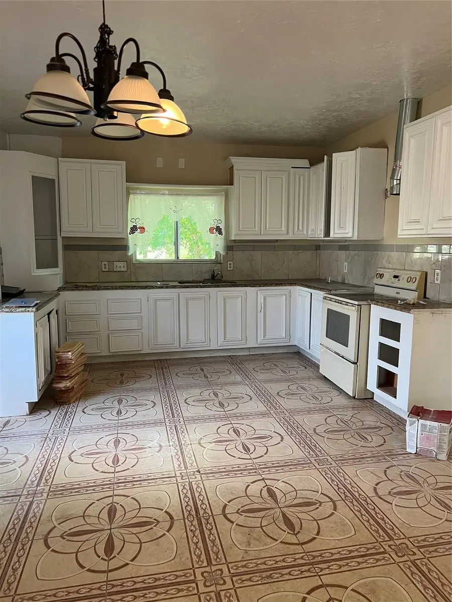 7715 W Hardy Road, Houston, TX 77022 - #2