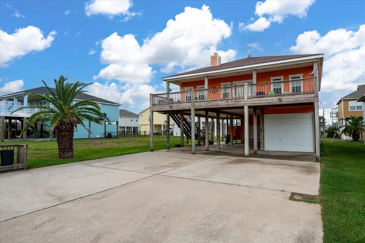 989 Biscayne, Crystal Beach, TX 77650 - Image #1