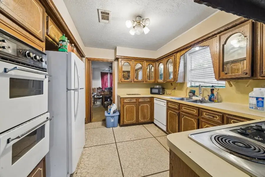 9626 Hearthwood Drive, Houston, TX 77040 - #3