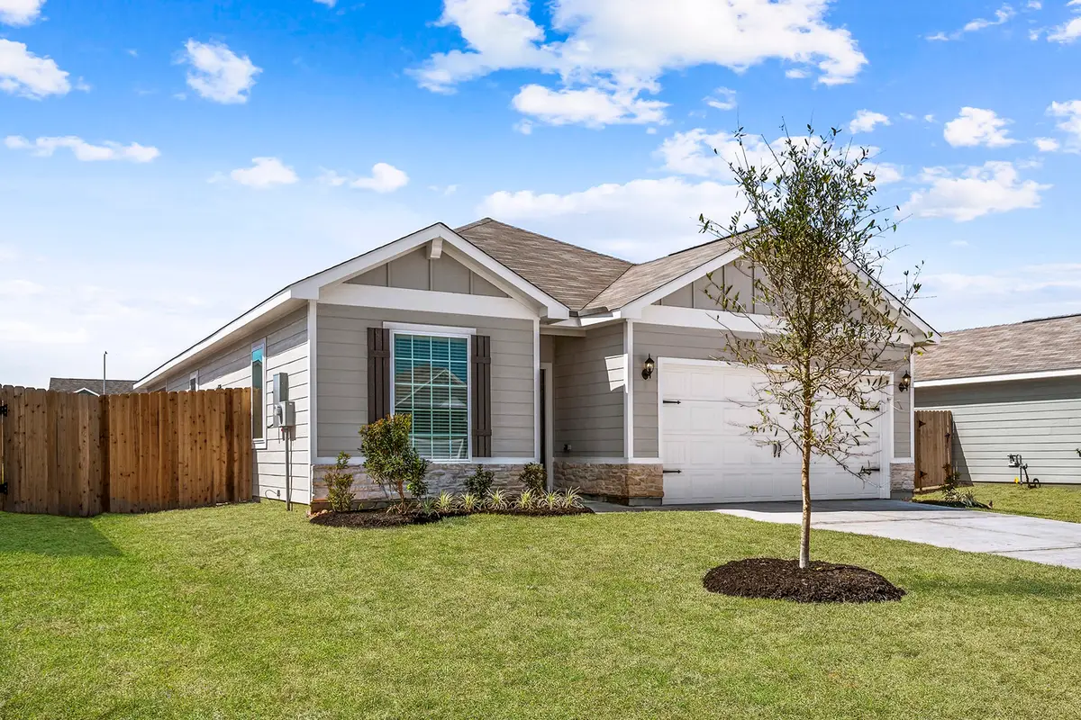 335 Kingston Way, Waller, TX 77484 - Image #1