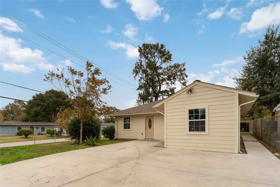 5042 Bataan Road, Houston, TX 77033 - Image #3