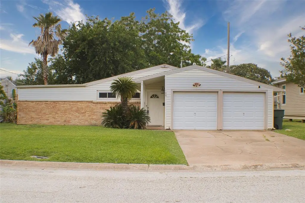 105 Marlin Avenue, Galveston, TX 77550 - #1