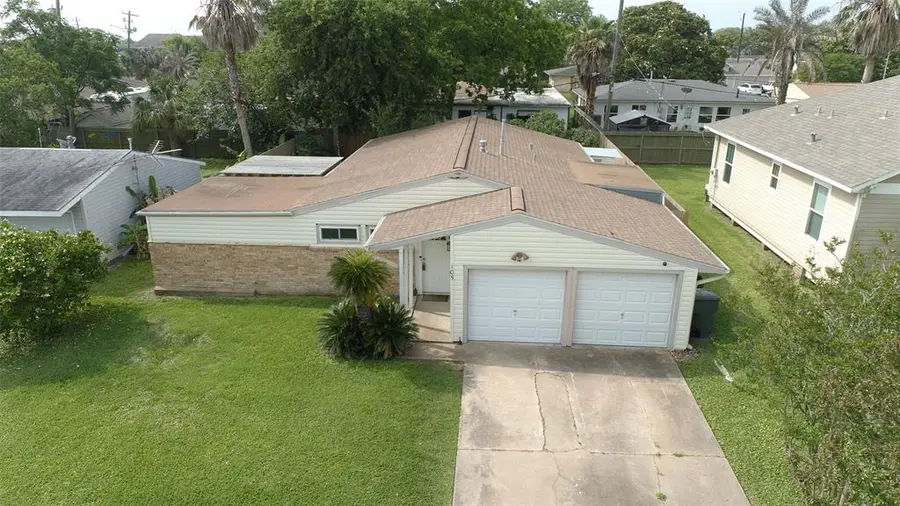 105 Marlin Avenue, Galveston, TX 77550 - #2