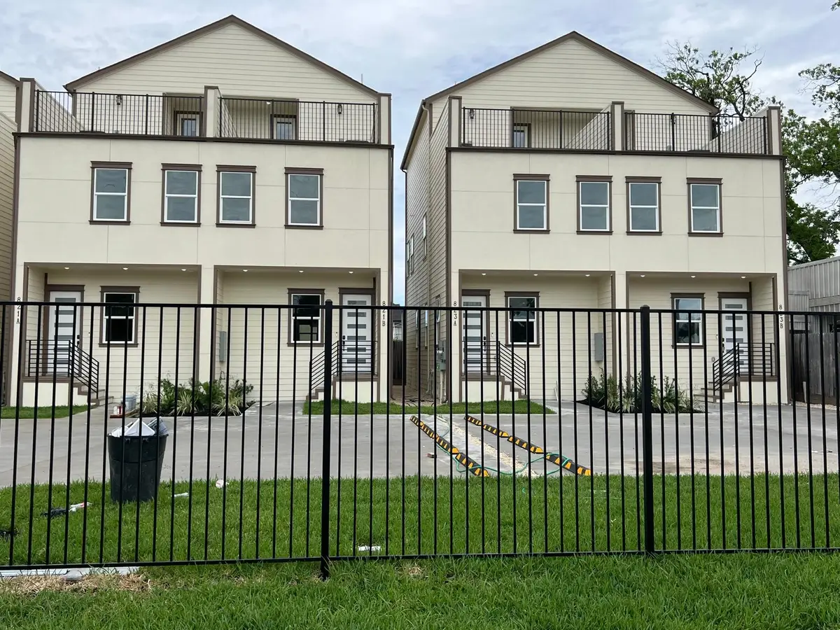 823 North Loop S, Houston, TX 77022 - #1
