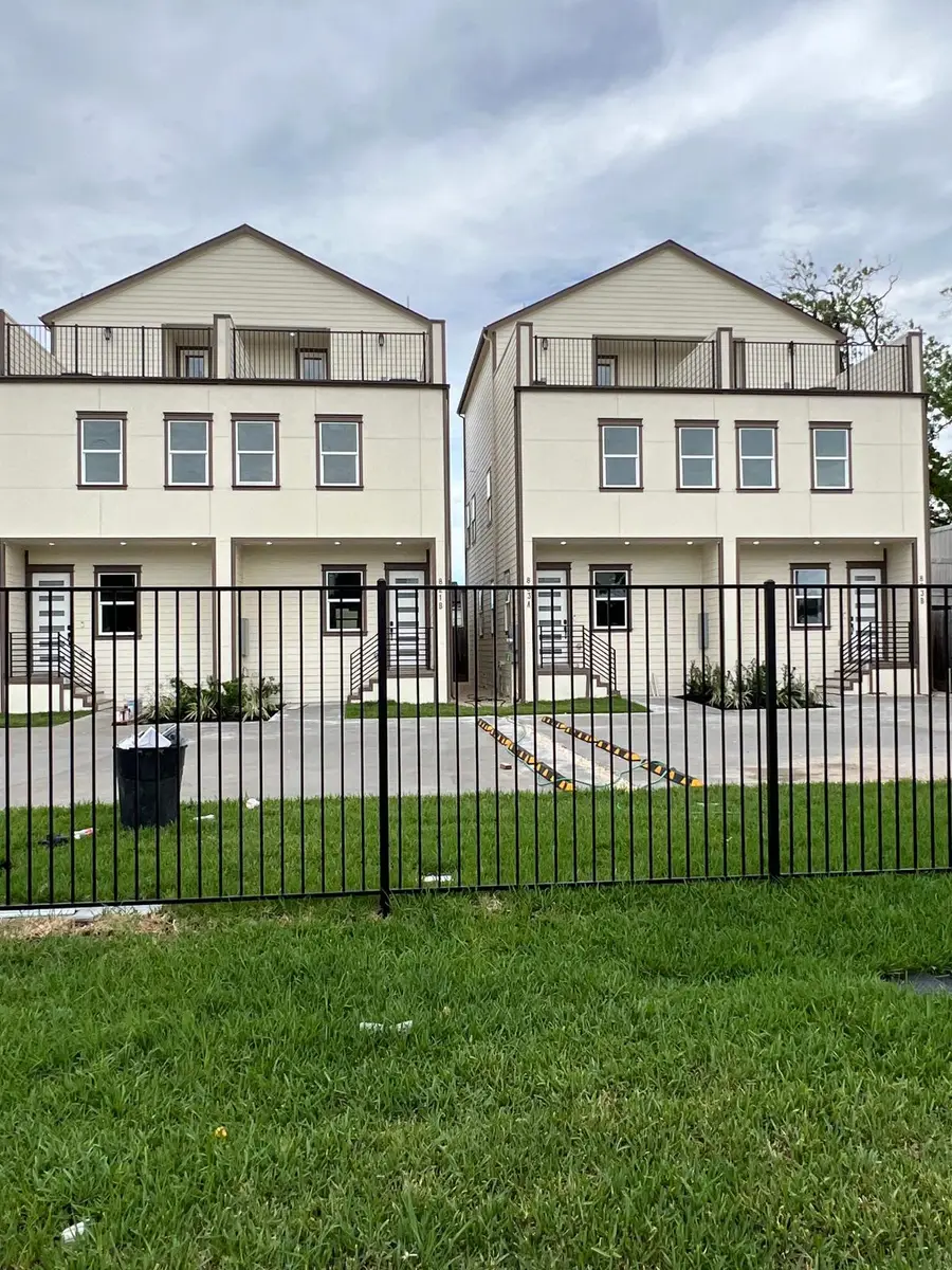 823 North Loop S, Houston, TX 77022 - #3