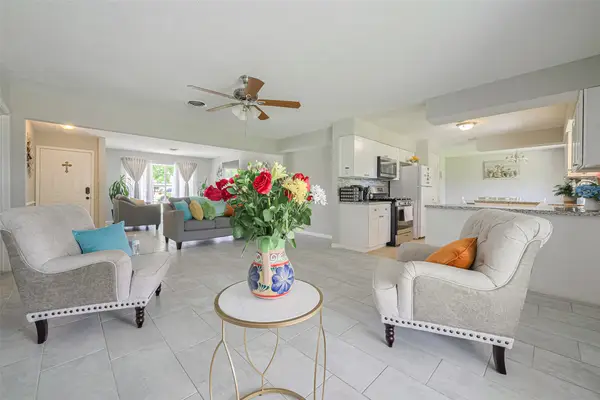 101 Wildrose Street, Baytown, TX 77520