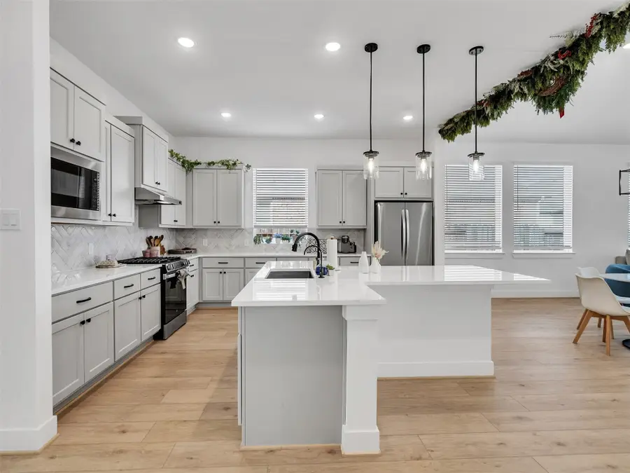 2211 Cherry Bridge Lane, Tomball, TX 77375 - Image #3