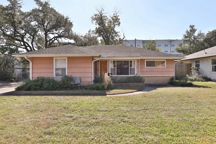 811 Sara Rose Street, Houston, TX 77018 - Image #2