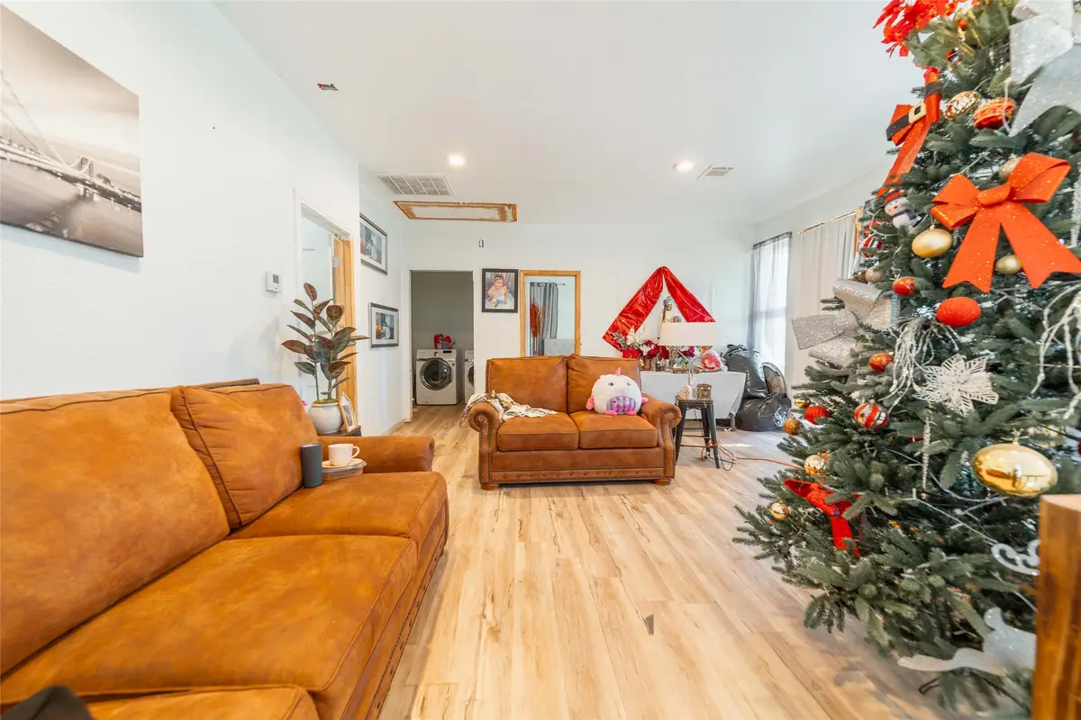 11 Seth Blvd, Cleveland, TX 77328 - #1