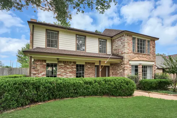 5022 Foxdale Drive, Houston, TX 77084