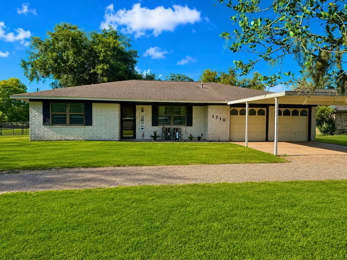 1710 North Road, Lake Jackson, TX 77566 - #1