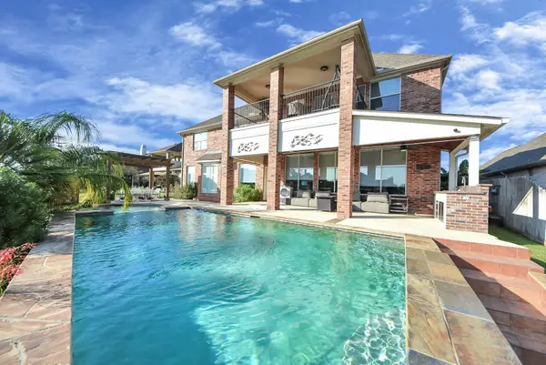 17859 Camp Cove Drive, Cypress, TX 77429