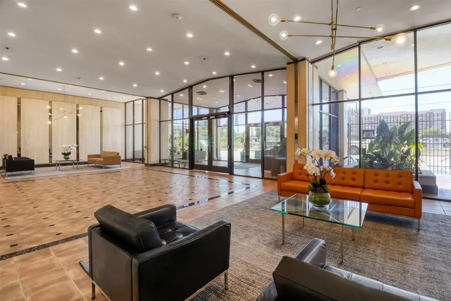 2016 Main Street #722, Houston, TX 77002 - #2