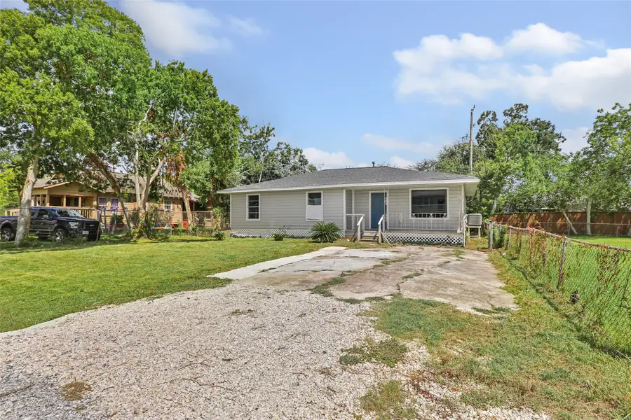 234 Bay Oaks Drive, La Porte, TX 77571 - #2