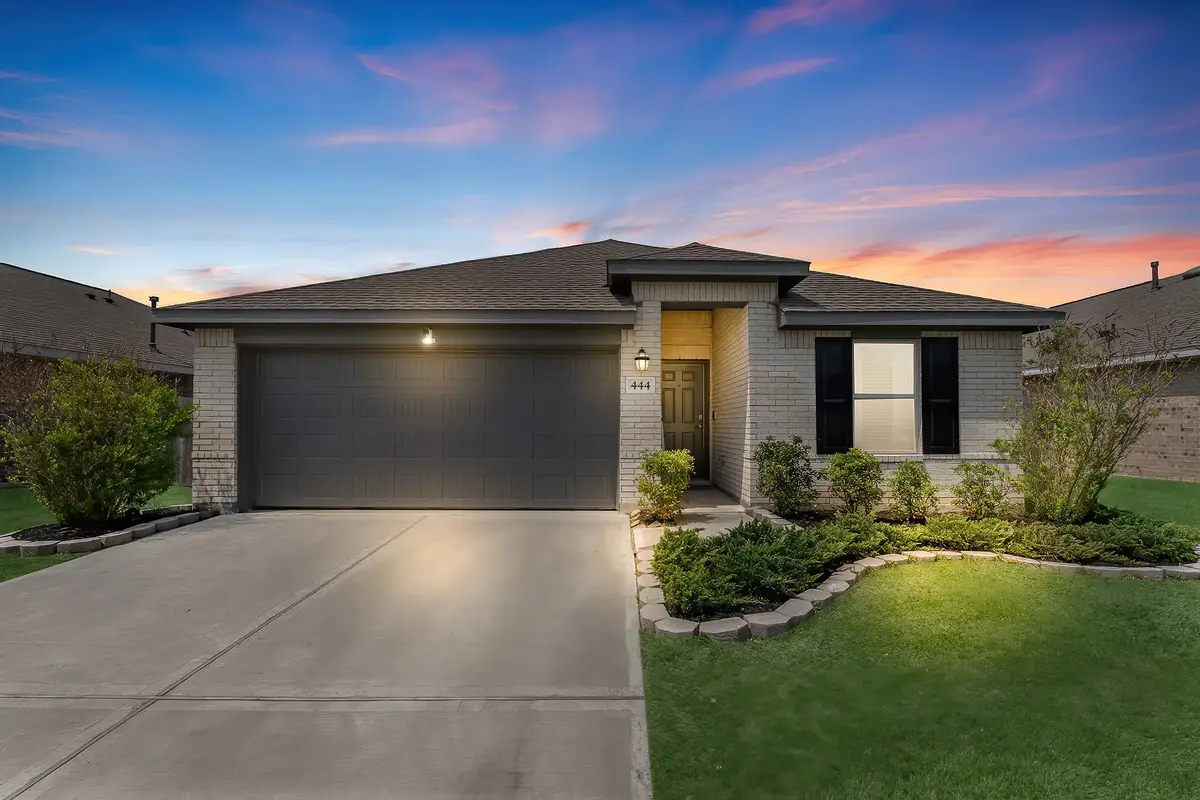 444 Maple Bend Lane, La Marque, TX 77568 - Image #1