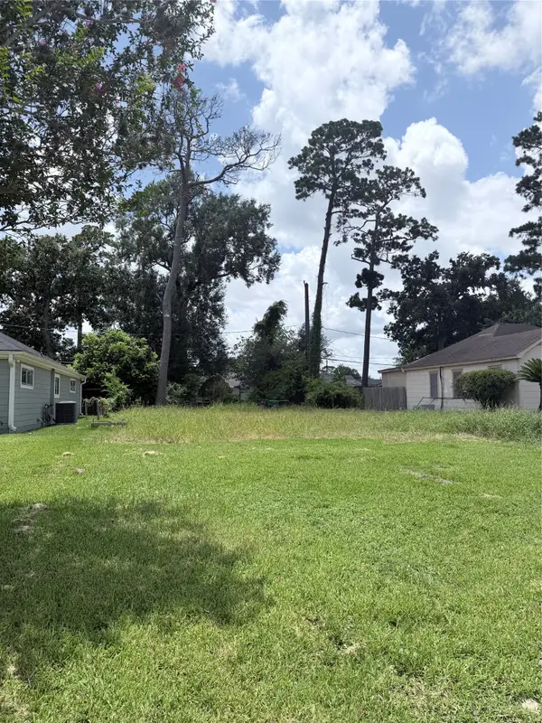 3826 Blodgett Street, Houston, TX 77004