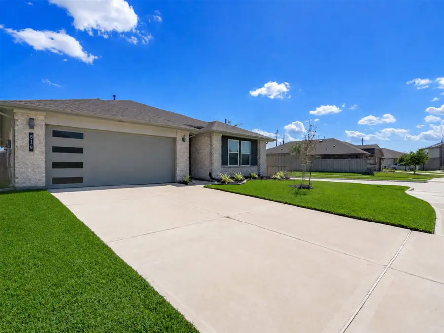 818 Betsy Hill Drive, Rosharon, TX 77583 - #2