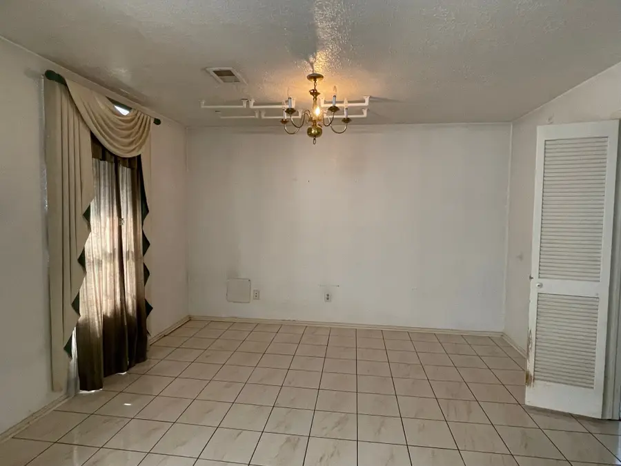 13130 Kingsmill Drive, Sugar Land, TX 77478 - #3