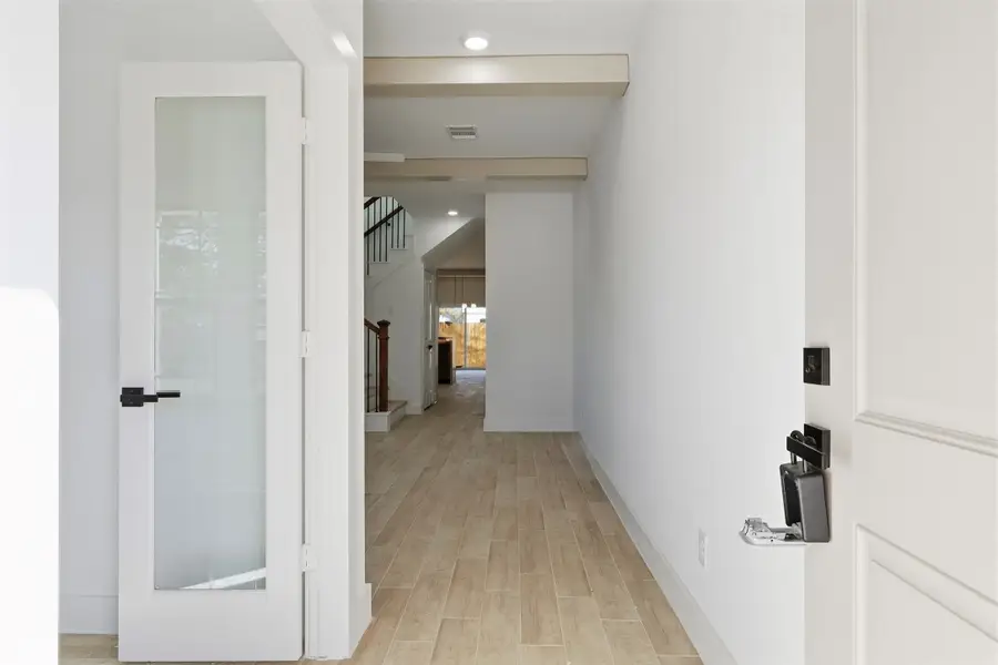 421 S Nugent Street, La Porte, TX 77571 - #3