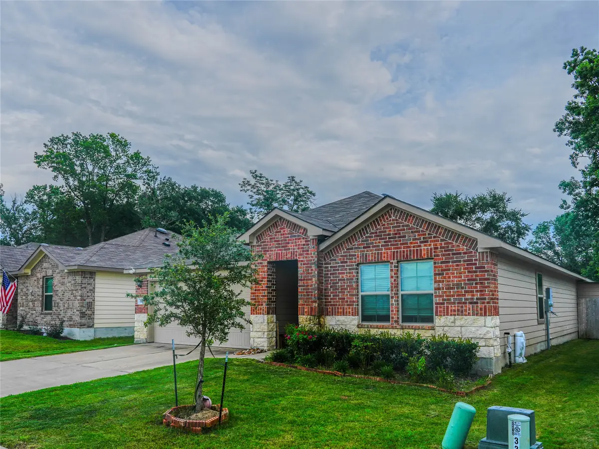 332 Pecos Drive, Huntsville, TX 77340 - #1