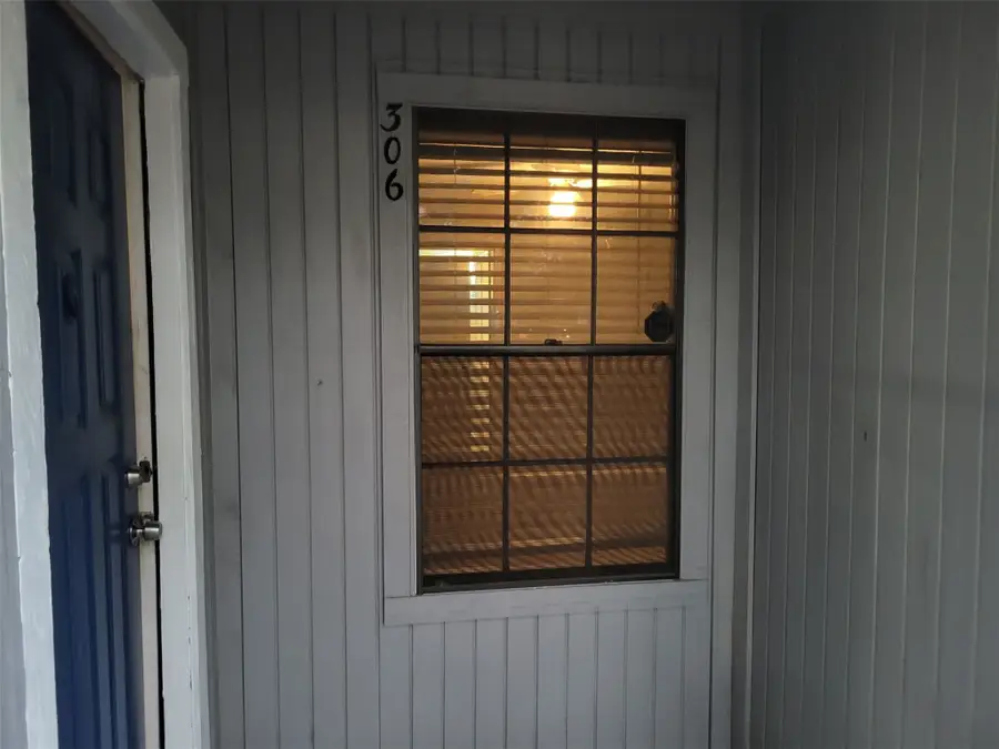 9700 Leawood Boulevard #7/14, Houston, TX 77099 - Image #3