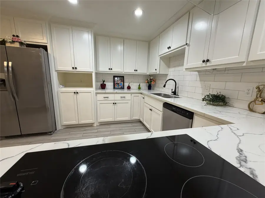 7703 Moonmist #B, Houston, TX 77036 - #3