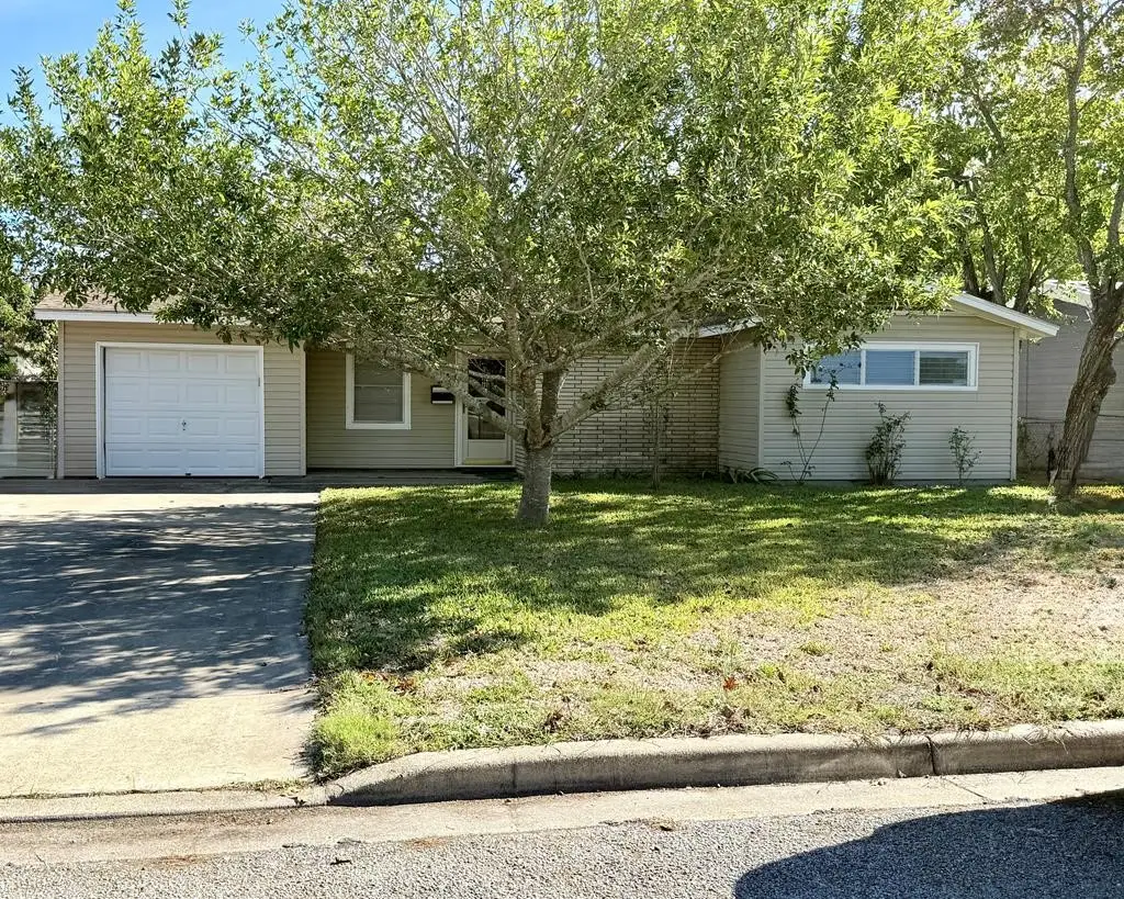 216 Burnet Street, Port Lavaca, TX 77979 - #1