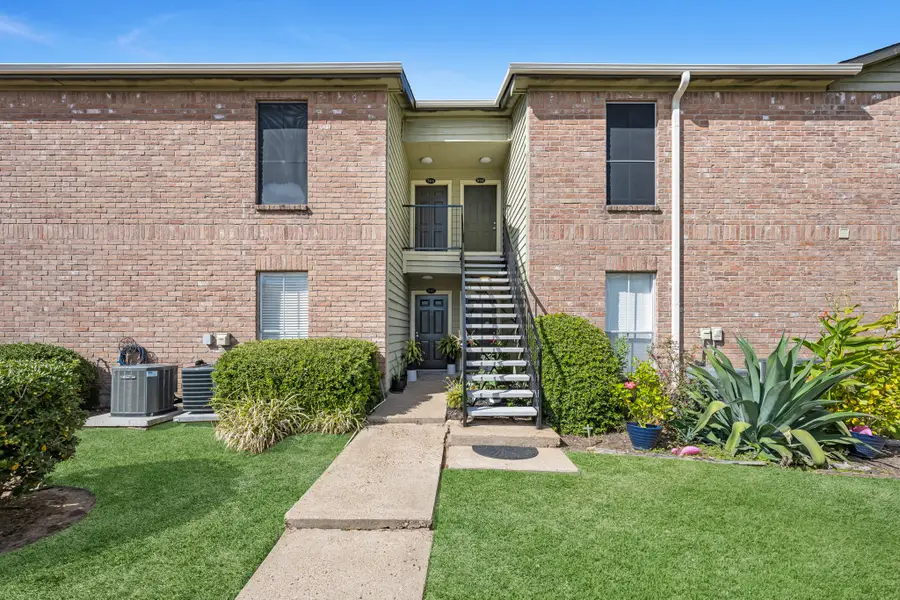 18800 Egret Bay Boulevard #804, Webster, TX 77058 - Image #2