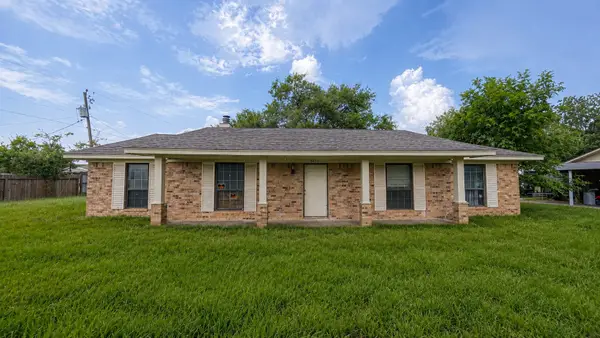 3410 Illinois Street, Fresno, TX 77545