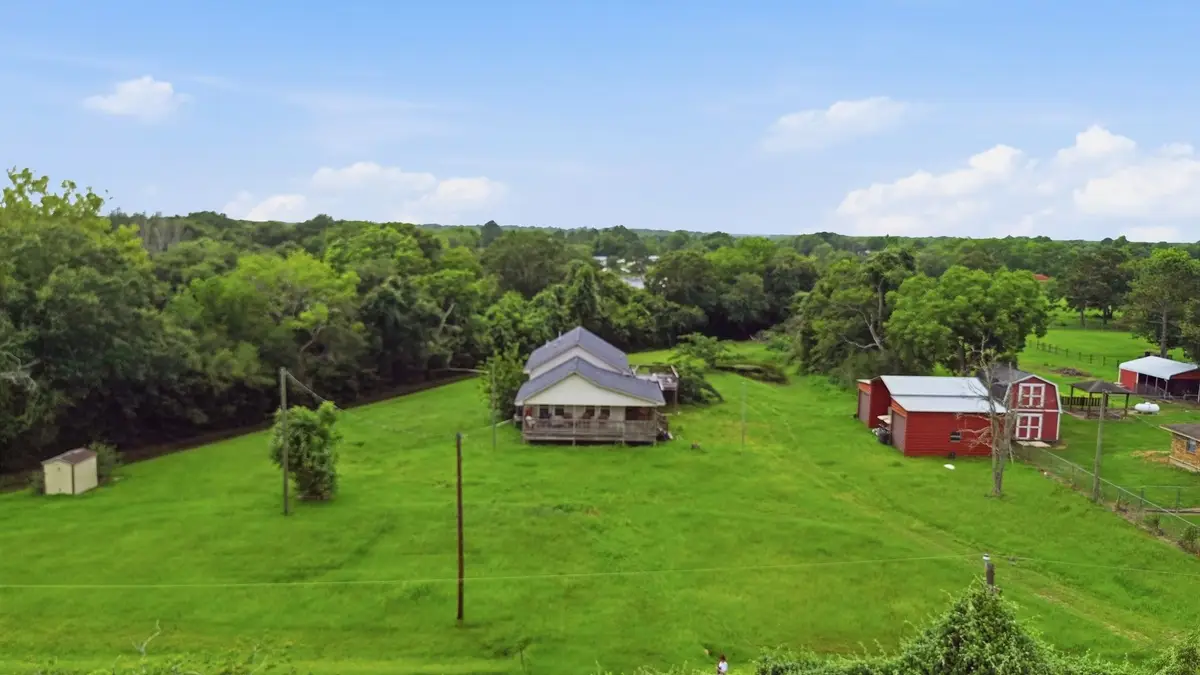 511 County Road 949e, Alvin, TX 77511 - #1