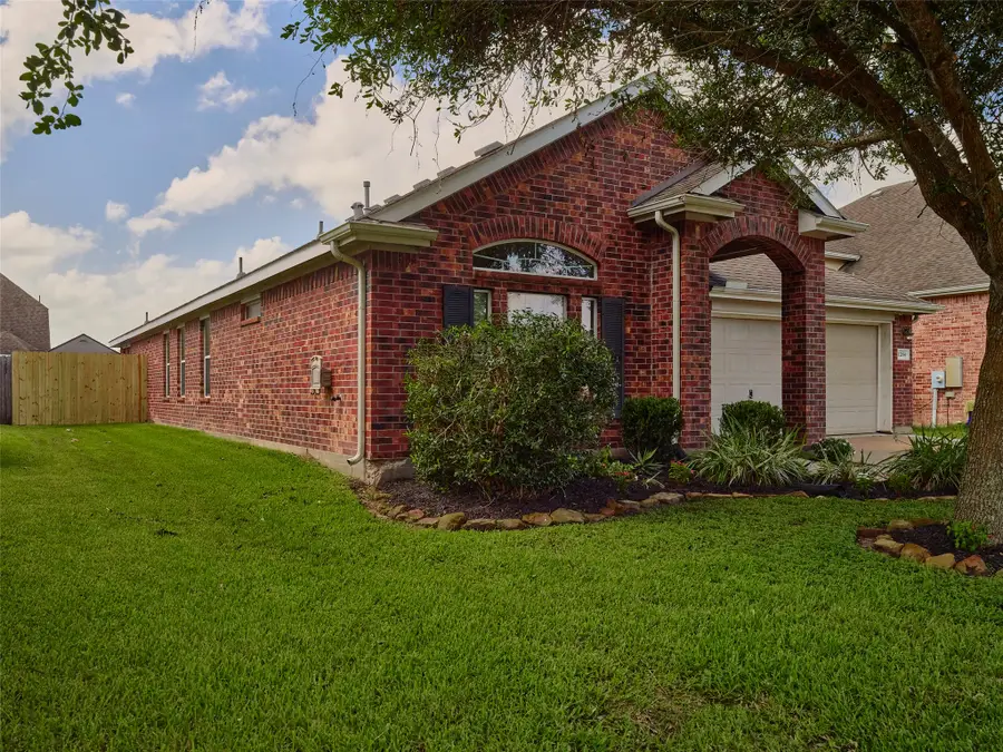 1284 Pinto Pass, Alvin, TX 77511 - #2