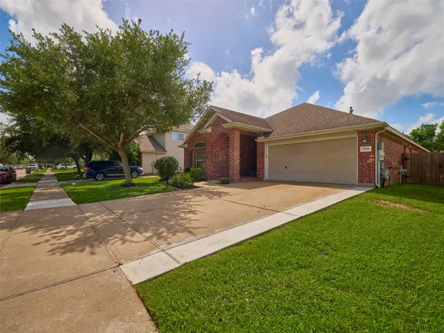 1284 Pinto Pass, Alvin, TX 77511 - #3