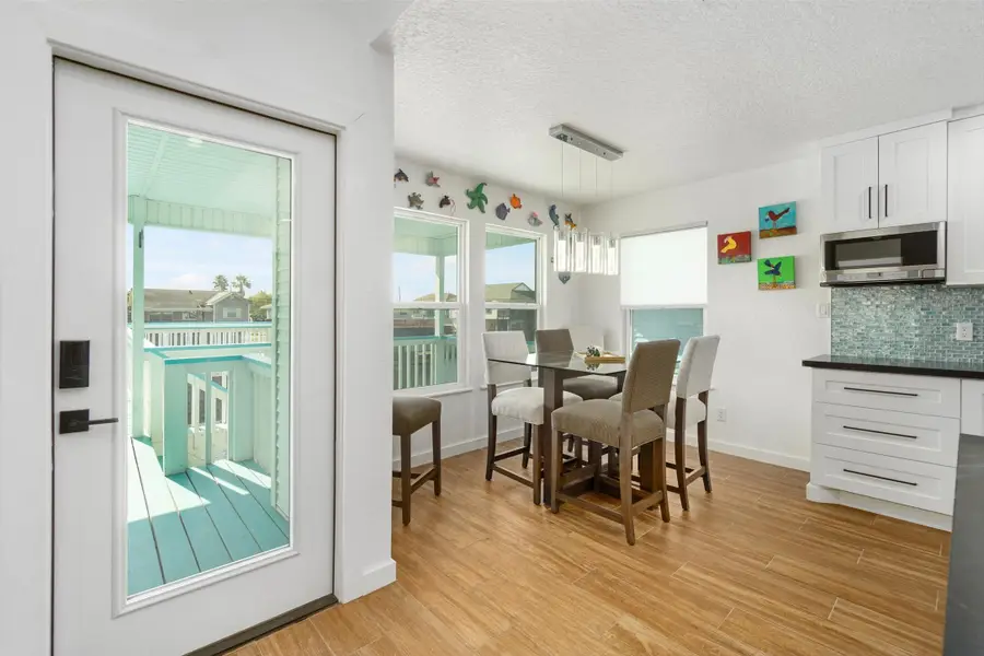 385 Ling, Bayou Vista, TX 77563 - Image #3