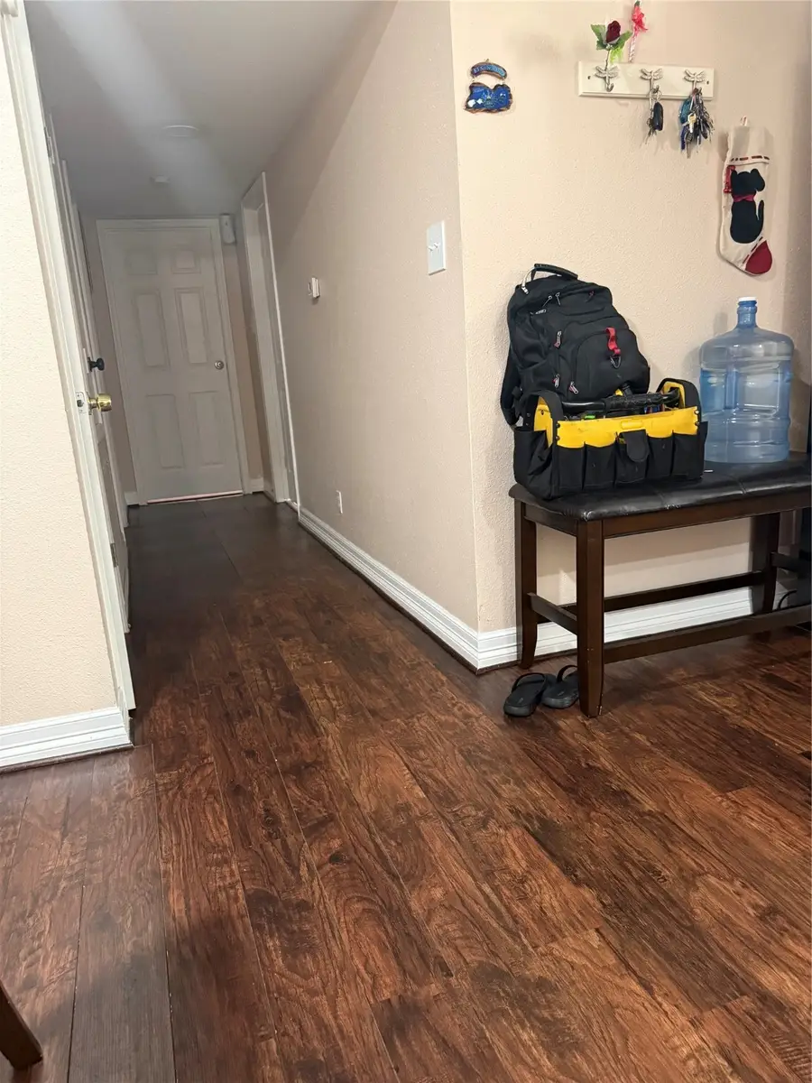 12500 Sandpiper Drive #204, Houston, TX 77035 - Image #2