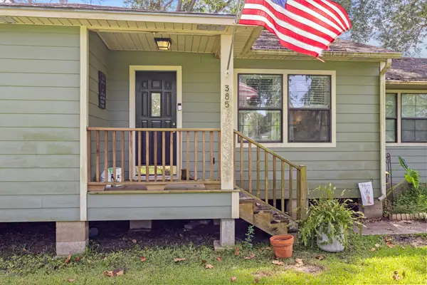 385 W Smith Street, Sour Lake, TX 77659