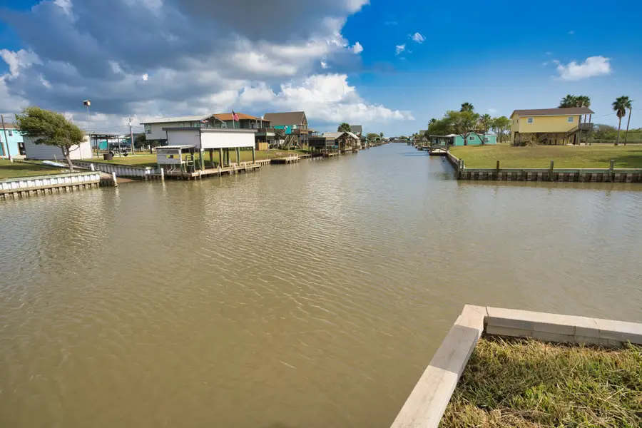 140 County Road 200, Sargent, TX 77414 - #2