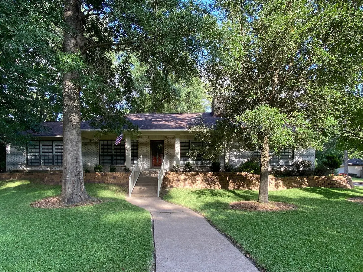 372 Oak Hill Drive, Huntsville, TX 77340 - #1