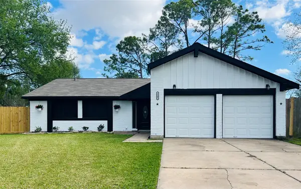 2203 Colonial Court S, League City, TX 77573