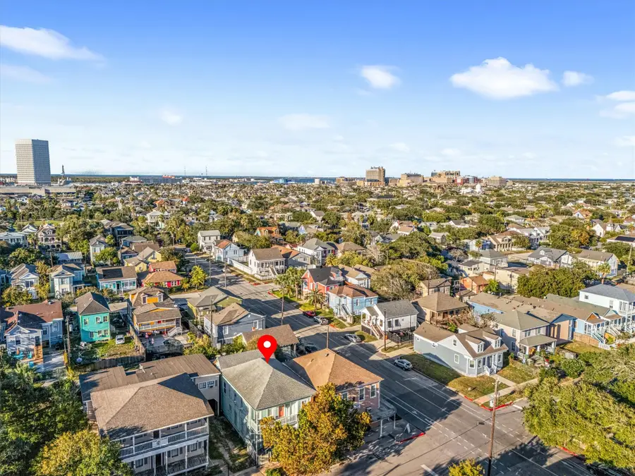 1904 Avenue N, Galveston, TX 77550 - #3