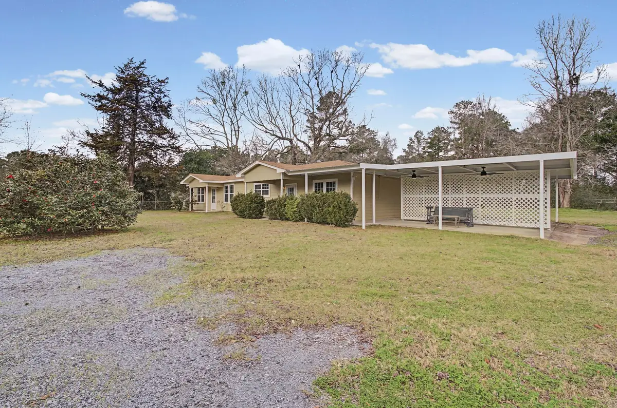 9216 Us Hwy 69 S, Warren, TX 77664 - #1