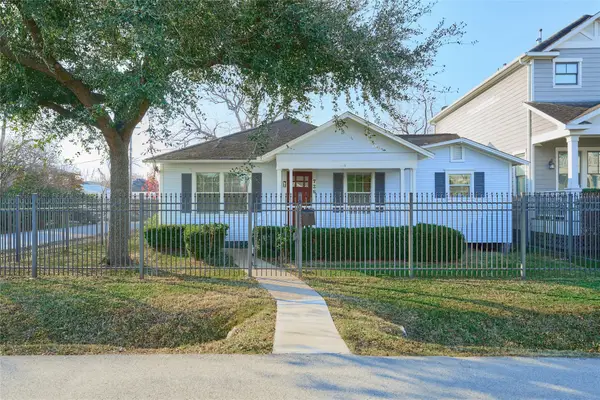 726 E 26th Street, Houston, TX 77009