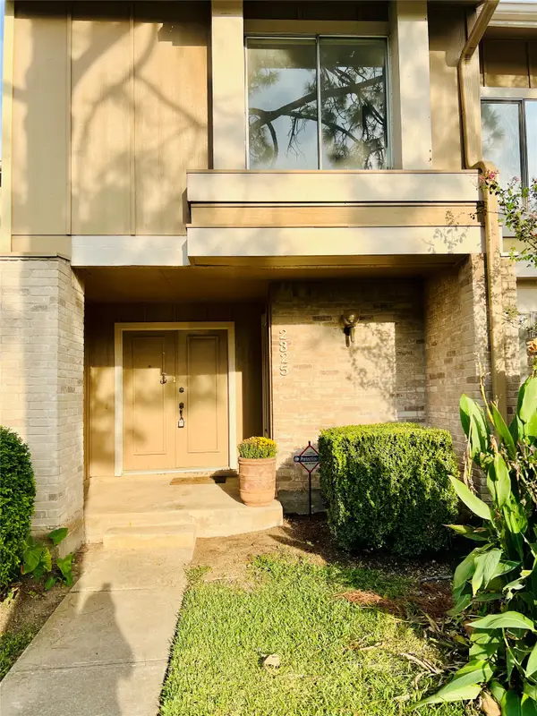 2325 Crescent Park Drive #277, Houston, TX 77077