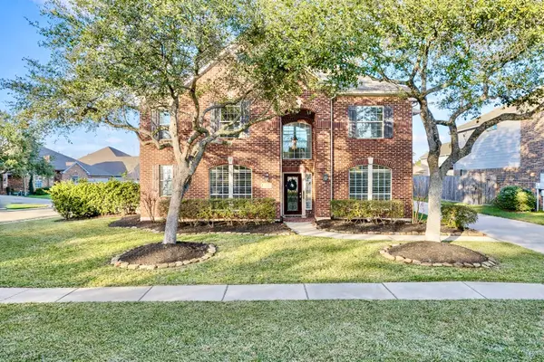 2513 Garnetfield Lane, Friendswood, TX 77546