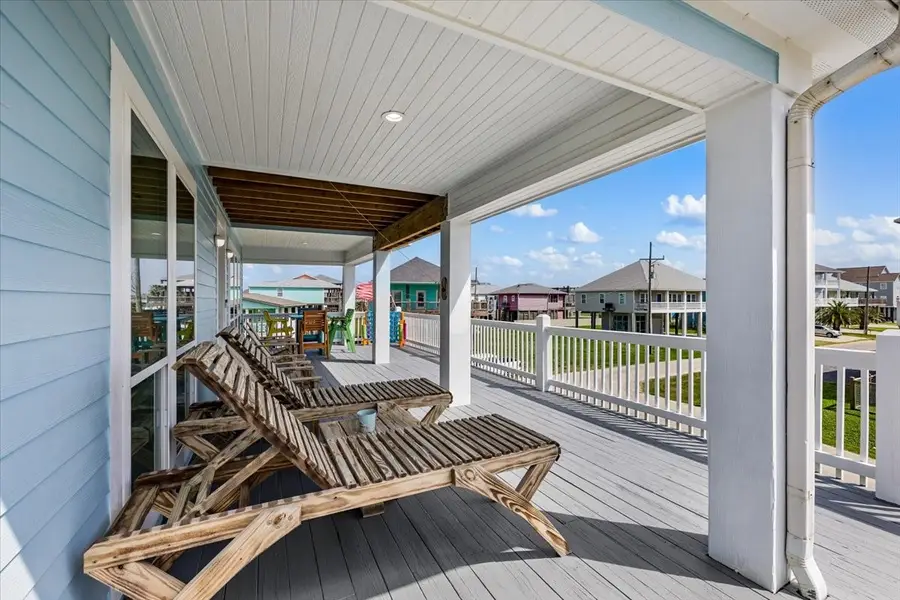 839 Eastview, Crystal Beach, TX 77650 - #2