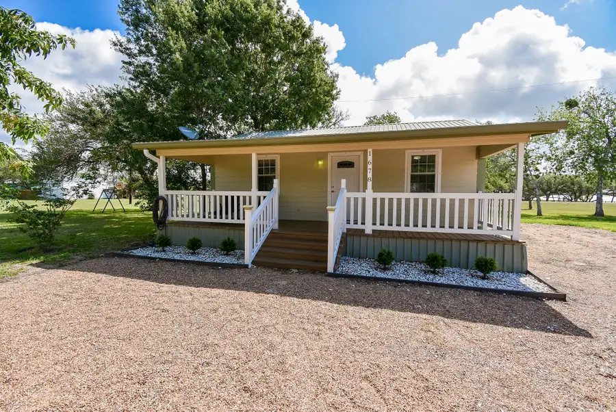 1678 Bayview Drive, Palacios, TX 77465 - #2