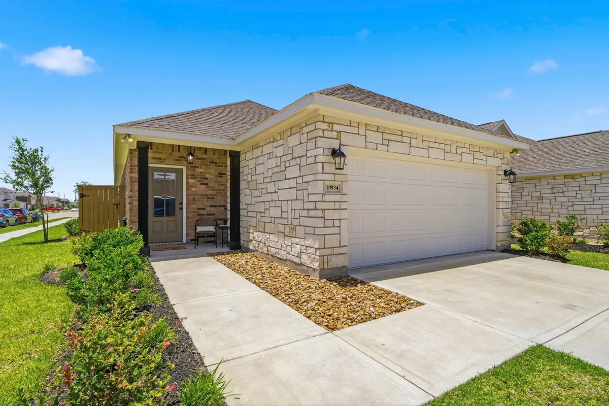 10934 Bonfire Trail, Beasley, TX 77417 - #1