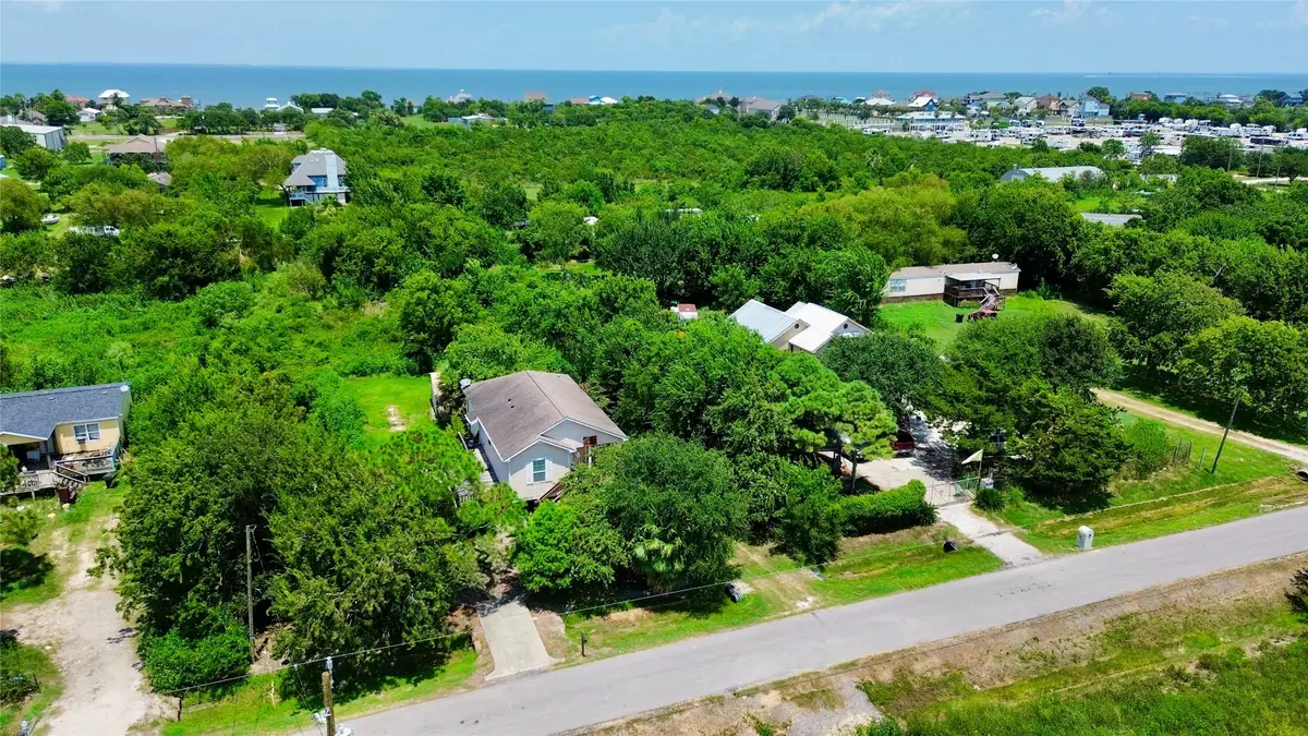 2329 Avenue D, San Leon, TX 77539 - #1