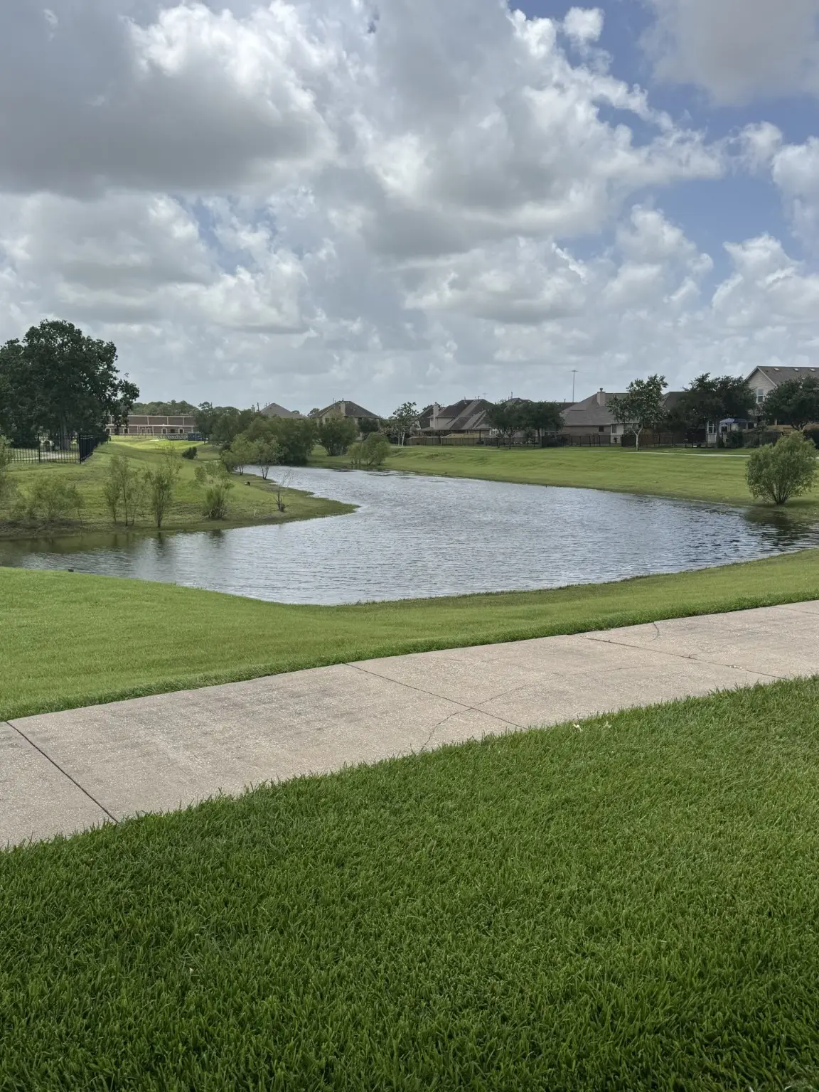 907 Fairway Drive, La Porte, TX 77571 - Image #1